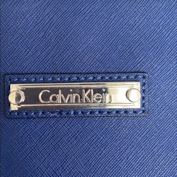 Handbag - Picture 1 of 2